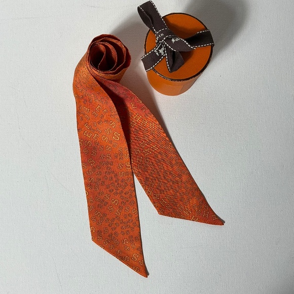 Authentic Hermes Twilly Scarf with Box - Picture 1 of 7